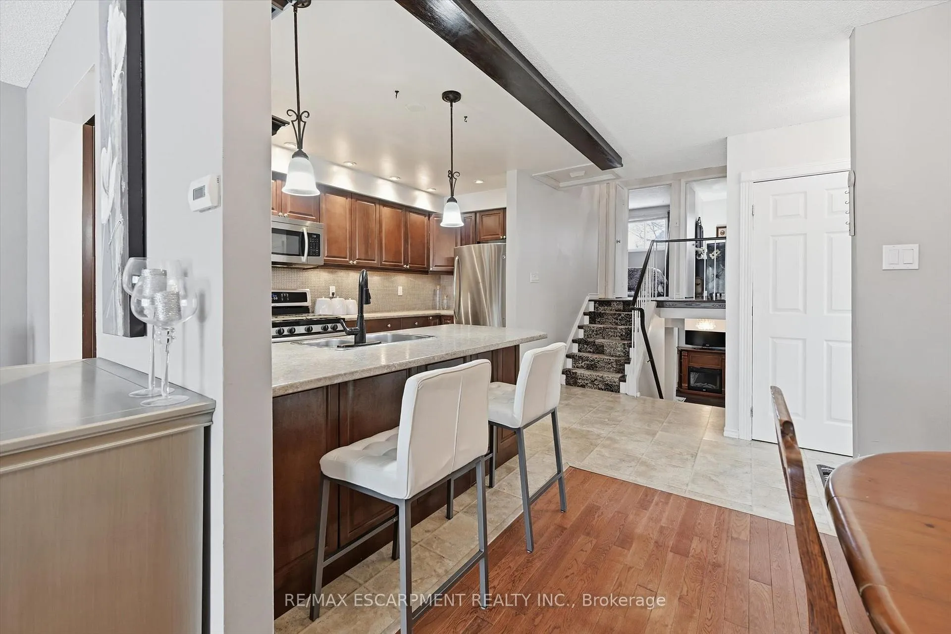 Photo 19 of 2223 Manchester Drive, Burlington, Brant Hills — HOMEH