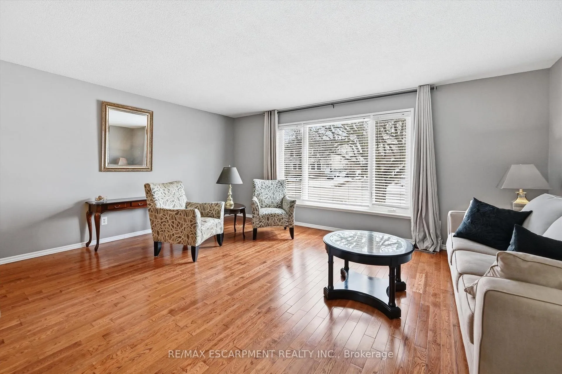 Photo 20 of 2223 Manchester Drive, Burlington, Brant Hills — HOMEH