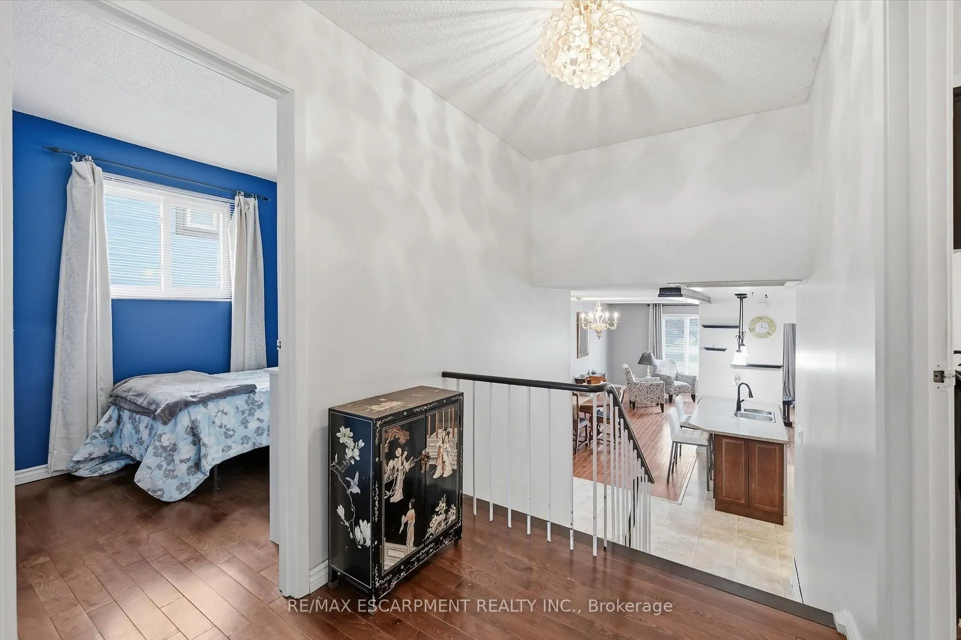 Photo 26 of 2223 Manchester Drive, Burlington, Brant Hills — HOMEH