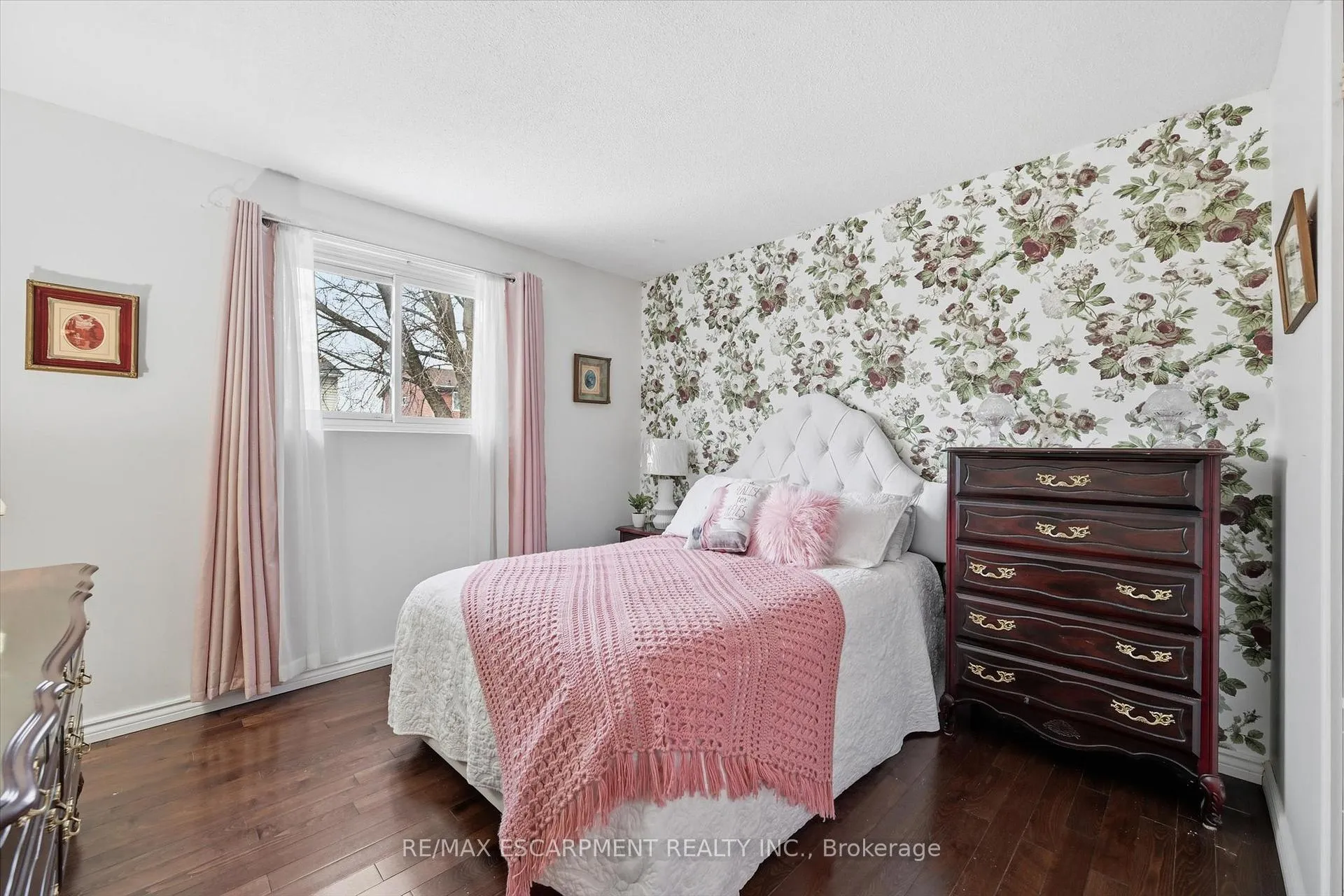 Photo 30 of 2223 Manchester Drive, Burlington, Brant Hills — HOMEH