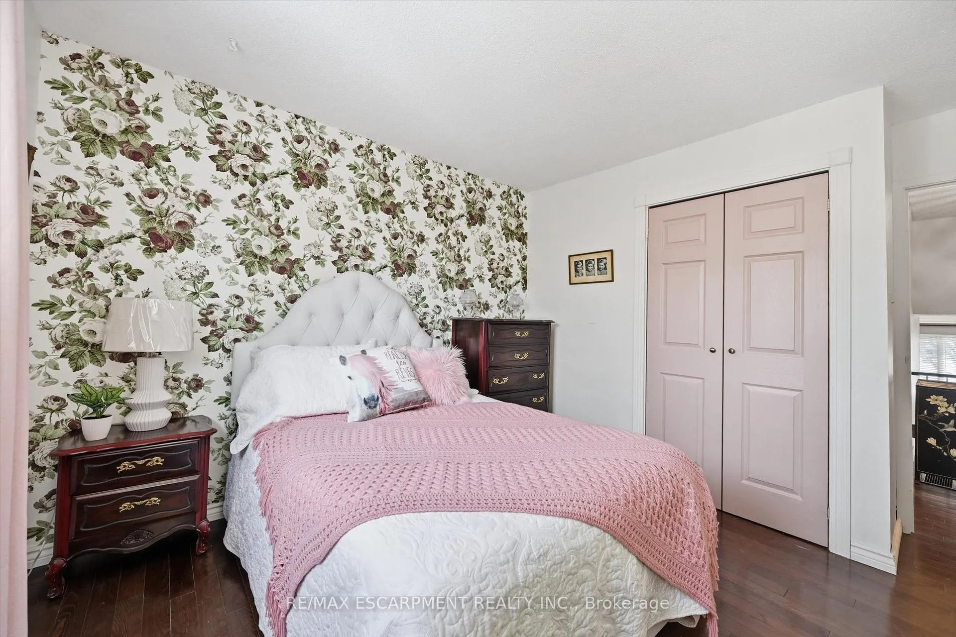 Photo 31 of 2223 Manchester Drive, Burlington, Brant Hills — HOMEH