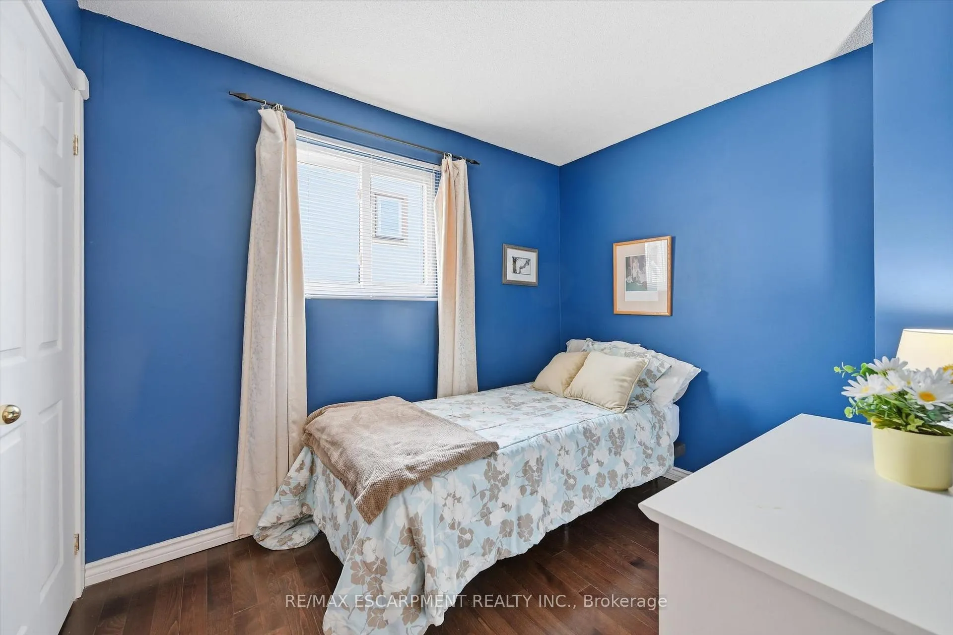 Photo 33 of 2223 Manchester Drive, Burlington, Brant Hills — HOMEH