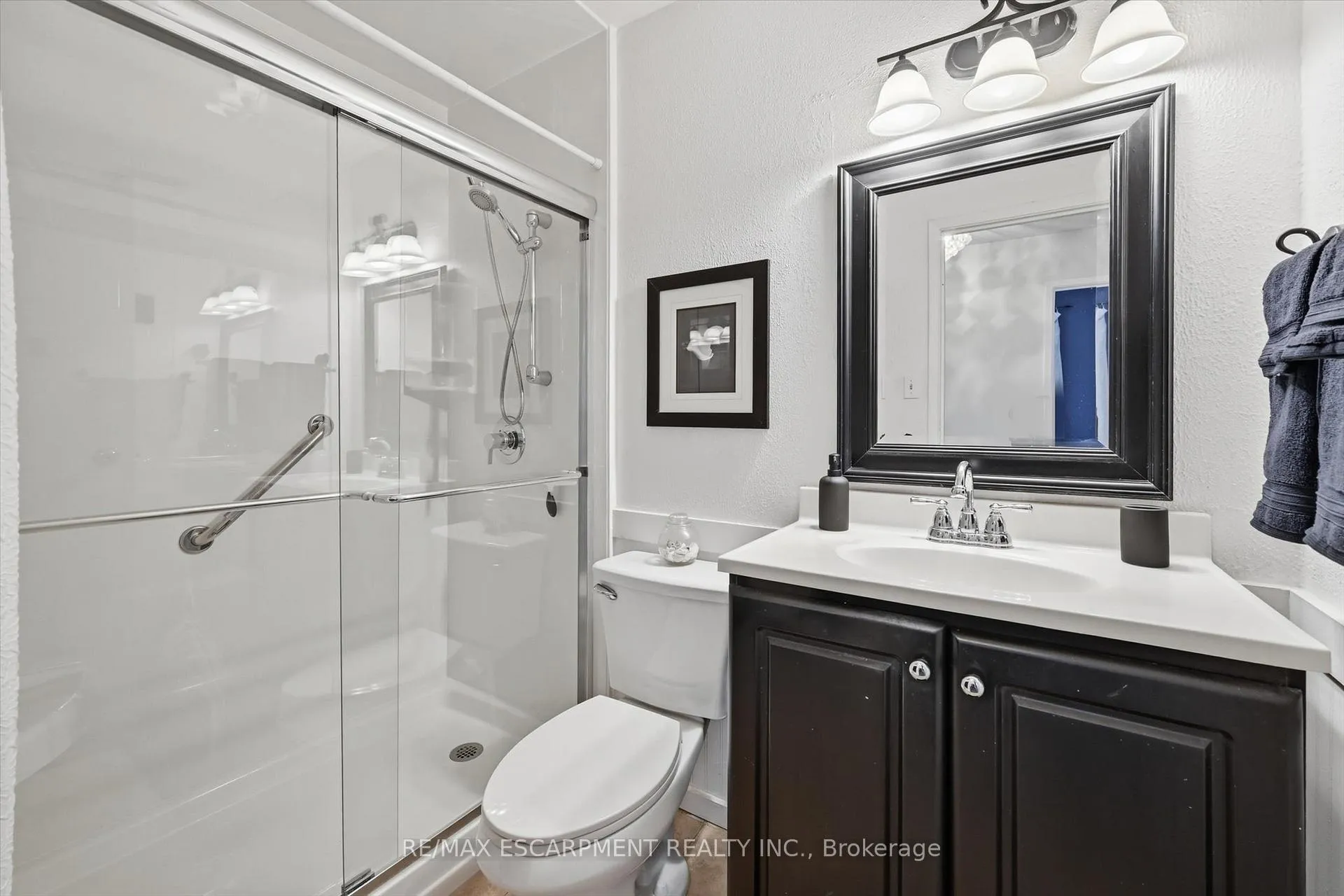 Photo 36 of 2223 Manchester Drive, Burlington, Brant Hills — HOMEH