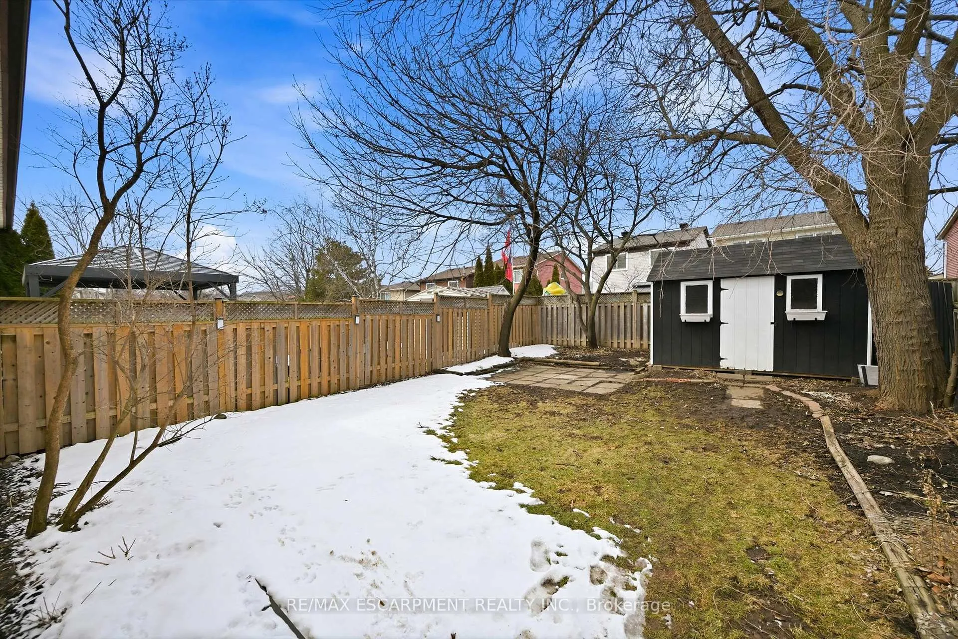 Photo 44 of 2223 Manchester Drive, Burlington, Brant Hills — HOMEH
