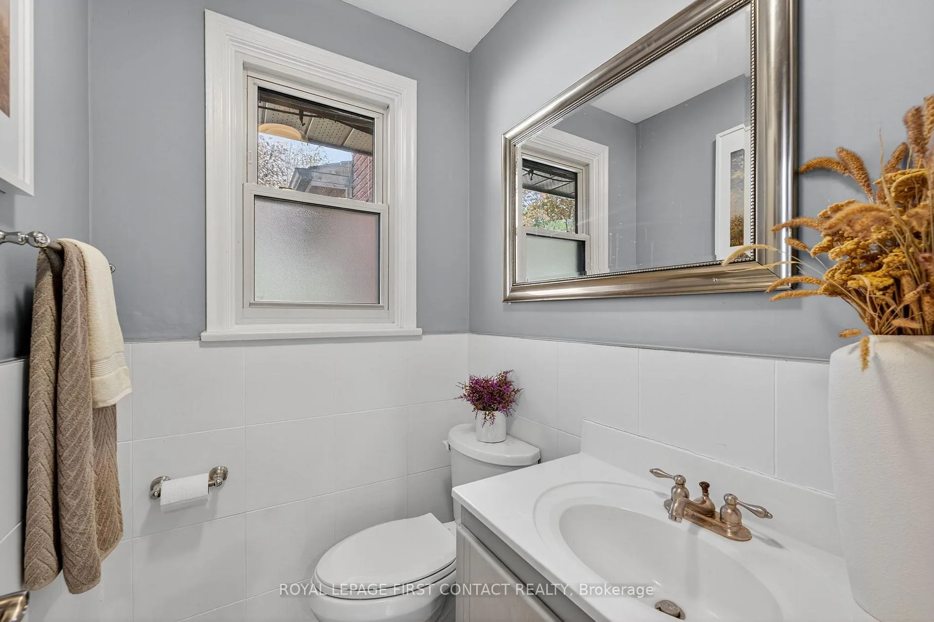 Photo 10 of 15 Rodney Street, Barrie, North Shore — HOMEH