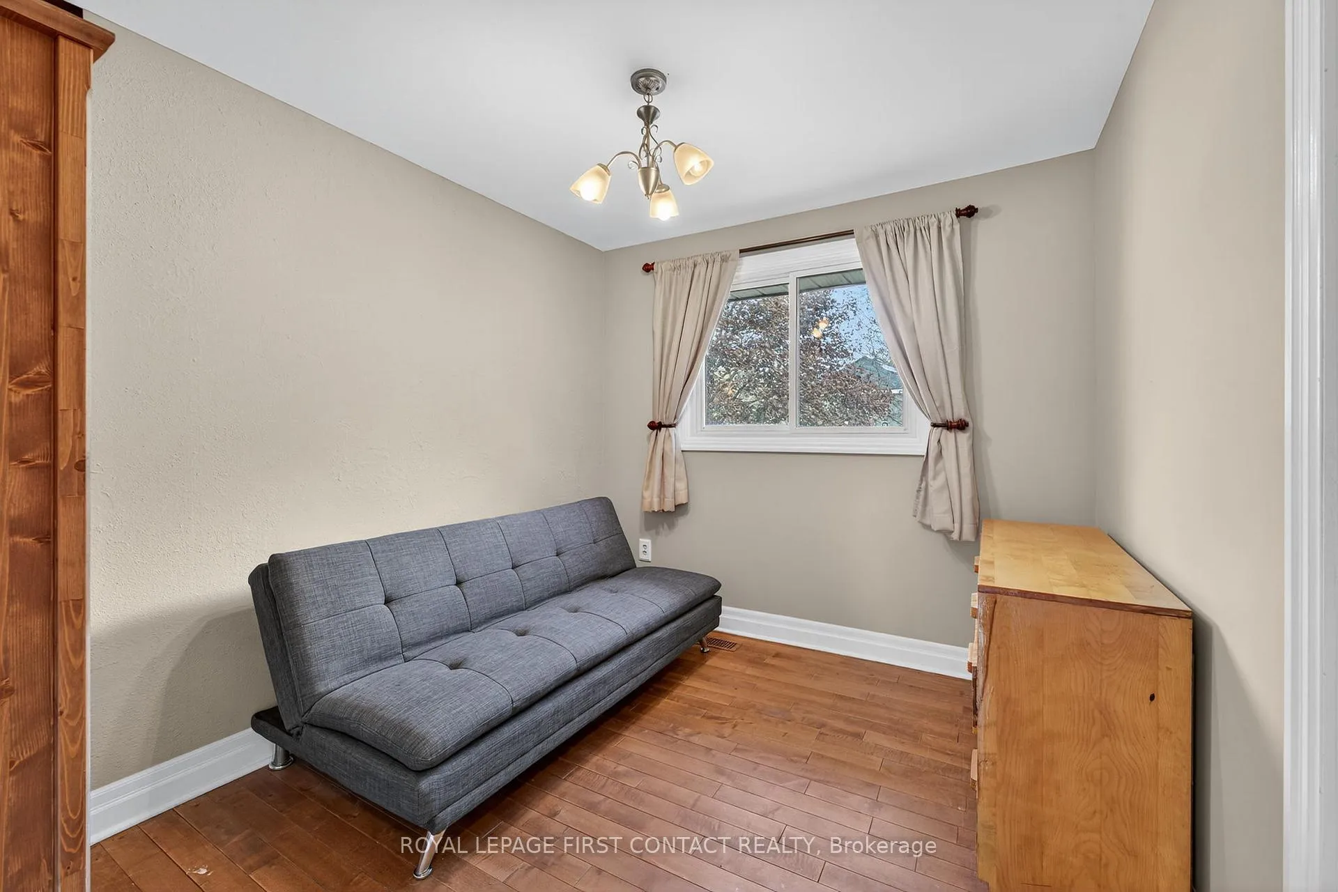 Photo 16 of 15 Rodney Street, Barrie, North Shore — HOMEH