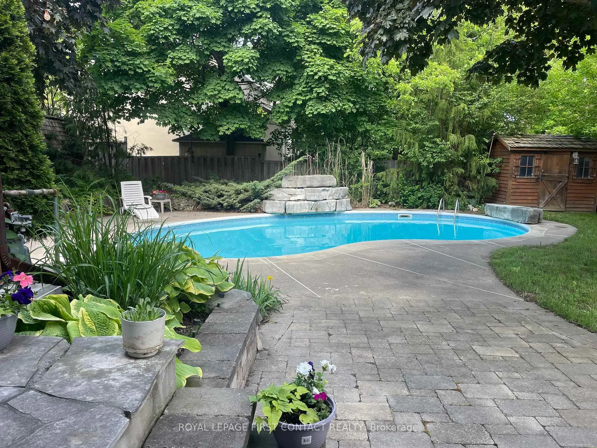 Photo 21 of 15 Rodney Street, Barrie, North Shore — HOMEH