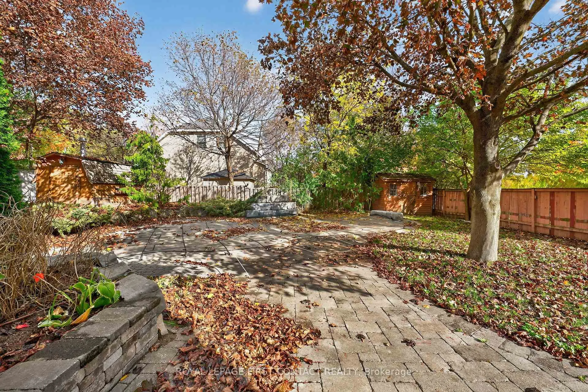 Photo 33 of 15 Rodney Street, Barrie, North Shore — HOMEH