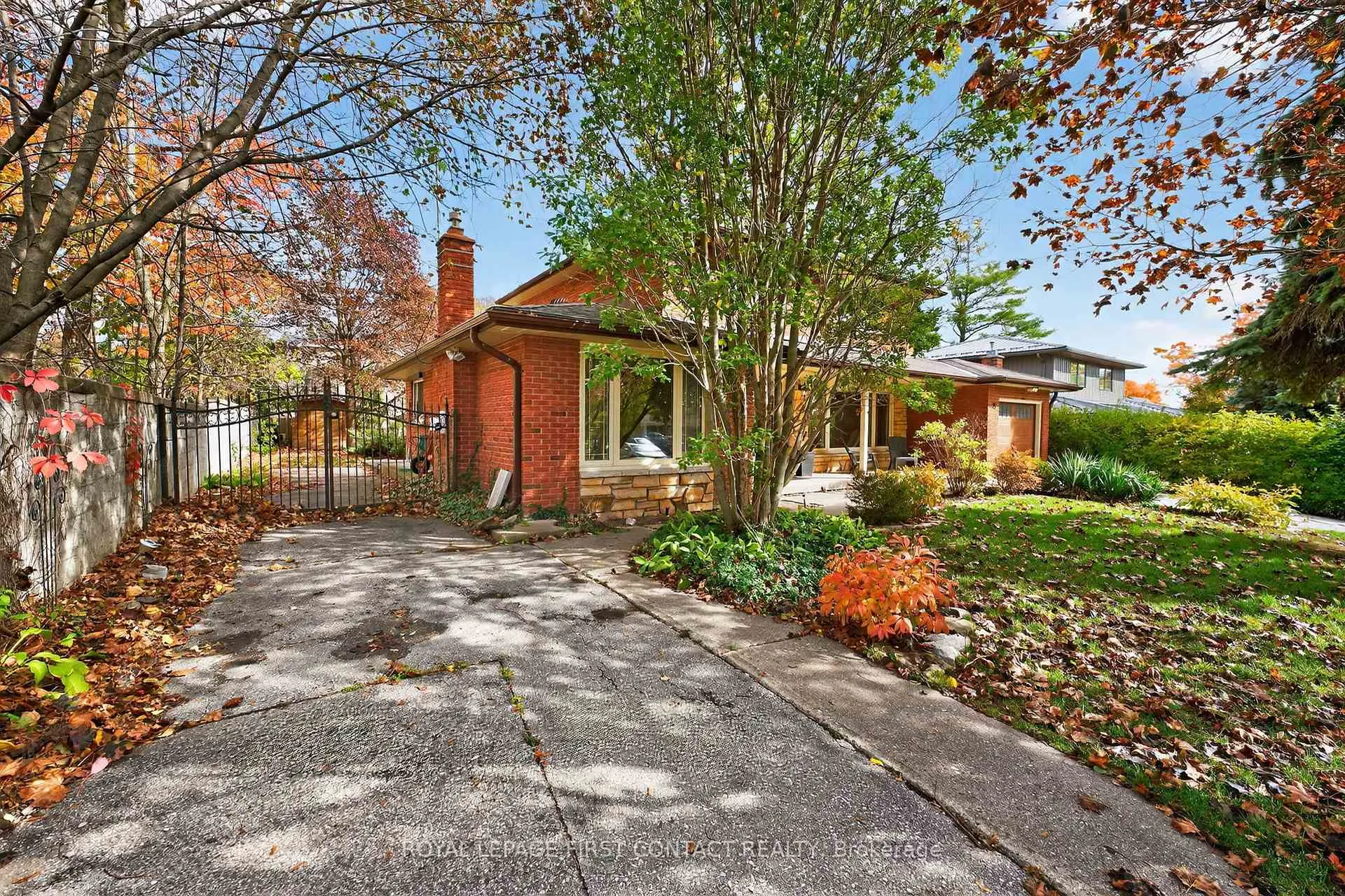 Photo 38 of 15 Rodney Street, Barrie, North Shore — HOMEH