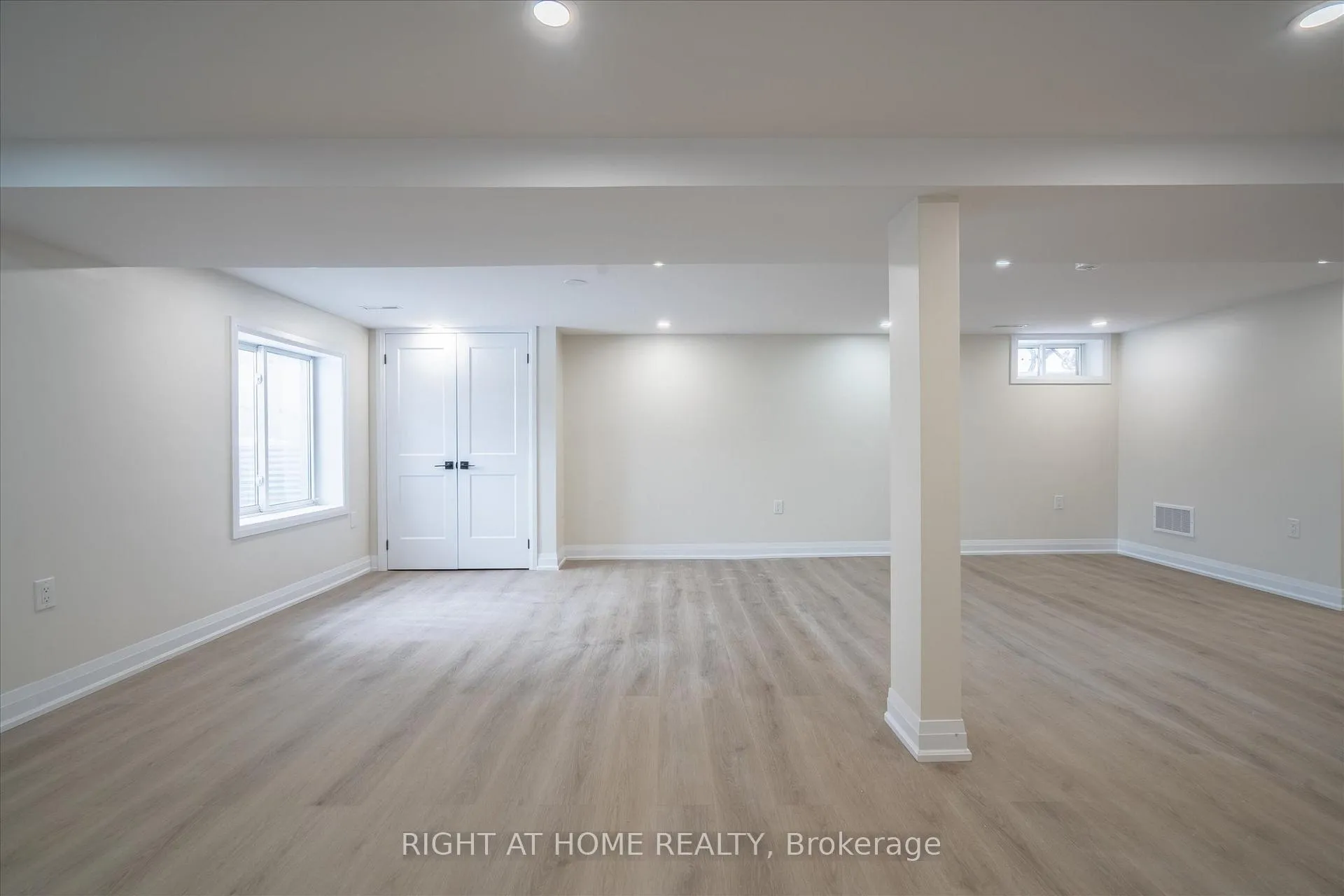 Photo 6 of 809 Helen Crescent, Pickering, Bay Ridges — HOMEH