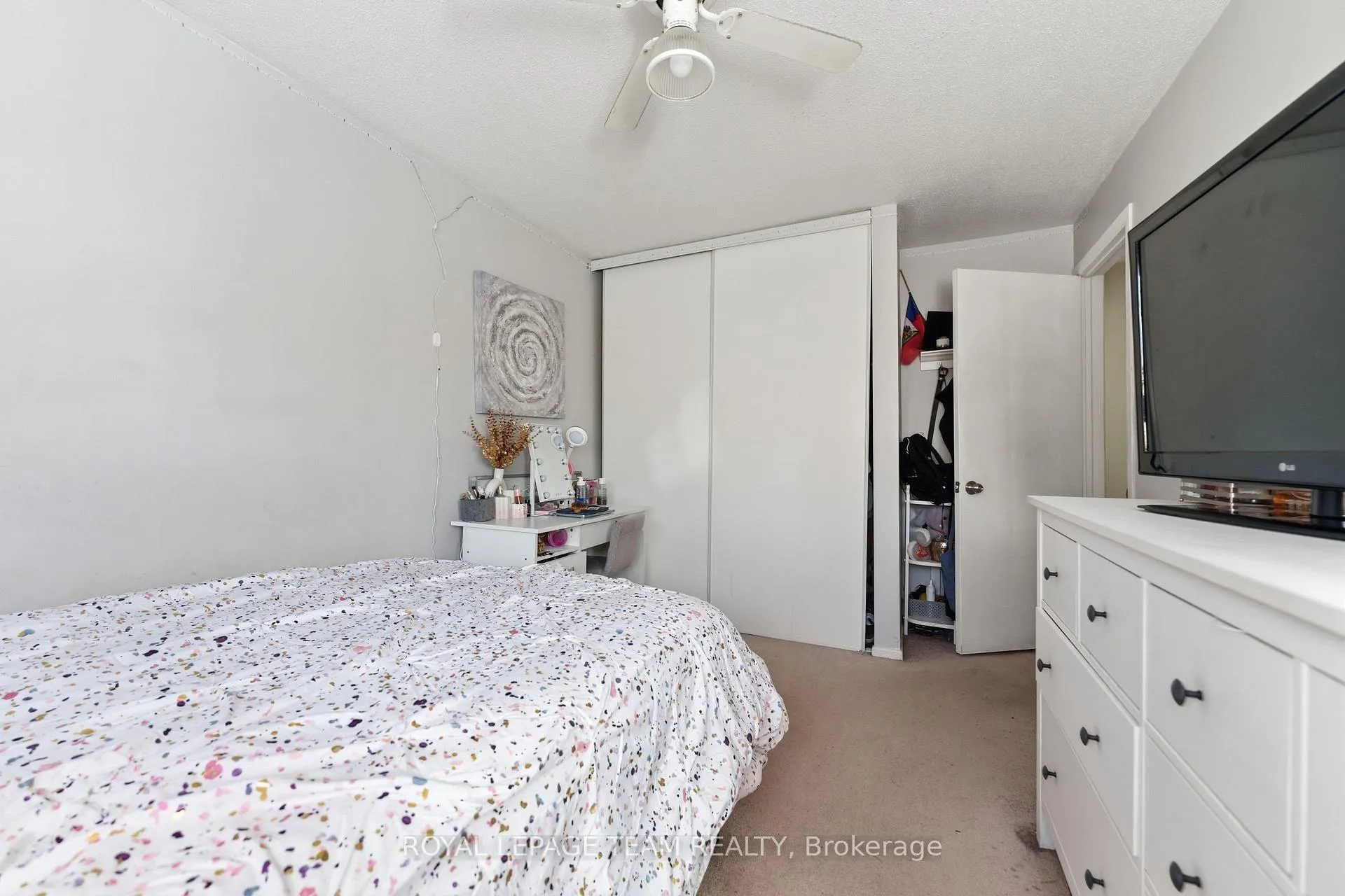 Photo 20 of Unit 22, 2053 Stonehenge Crescent, Ottawa, Pineview — HOMEH