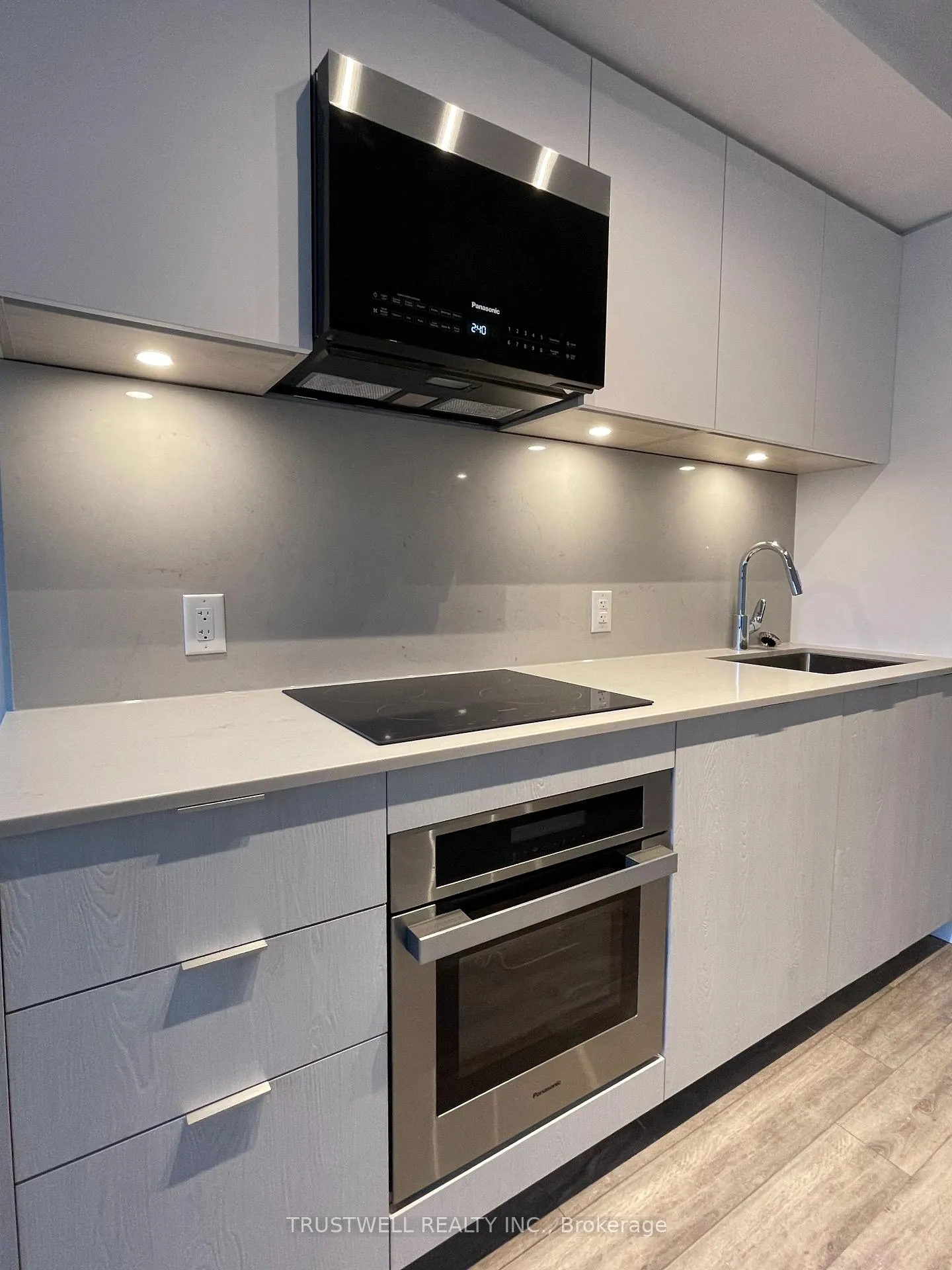 Photo 5 of Unit 918, 9 Clegg Road, Markham, Unionville — HOMEH