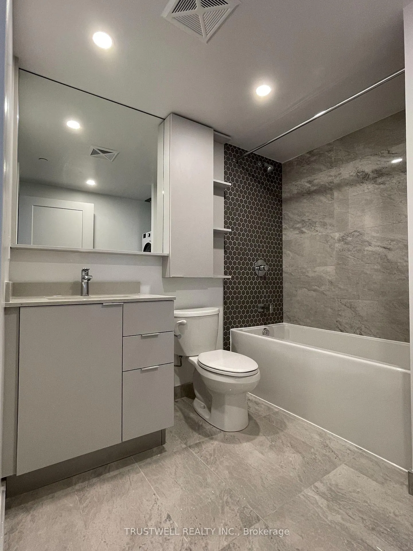 Photo 11 of Unit 918, 9 Clegg Road, Markham, Unionville — HOMEH