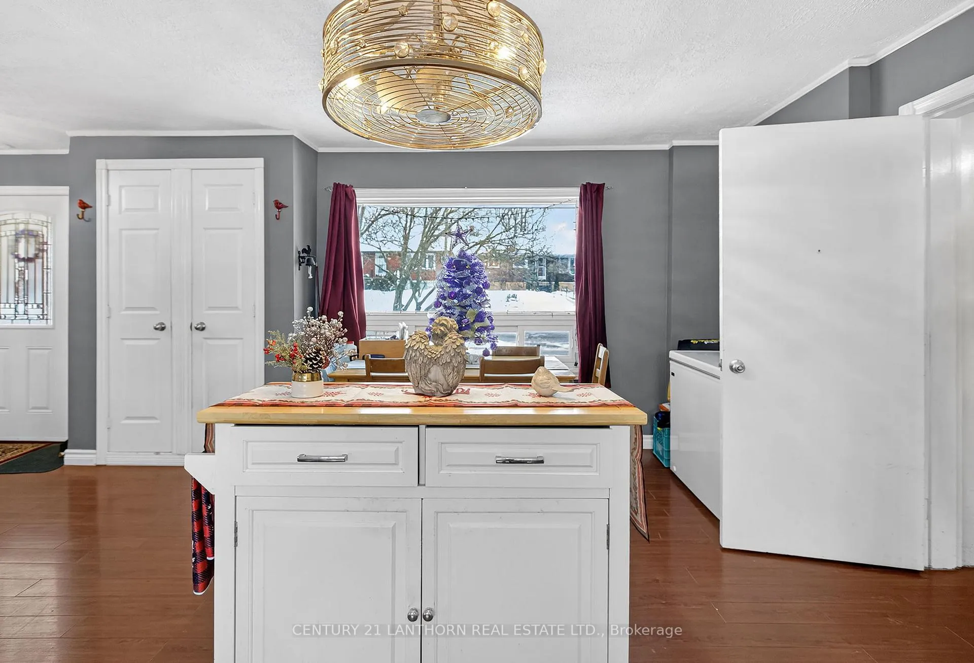 Photo 5 of 82 First Avenue, Quinte West, Trenton Ward — HOMEH
