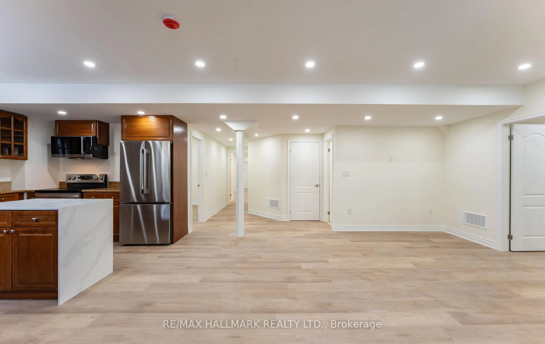 Photo 7 of 536 Highcliffe Drive, Vaughan, Uplands — HOMEH