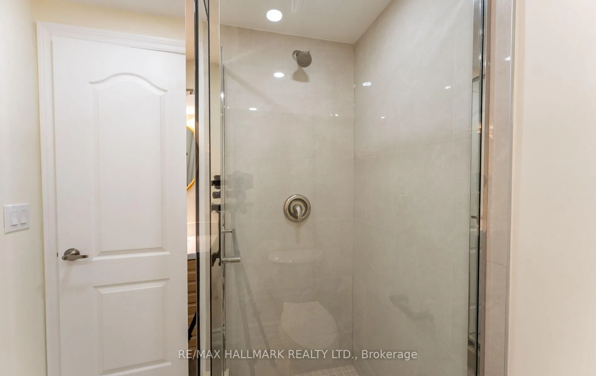Photo 23 of 536 Highcliffe Drive, Vaughan, Uplands — HOMEH