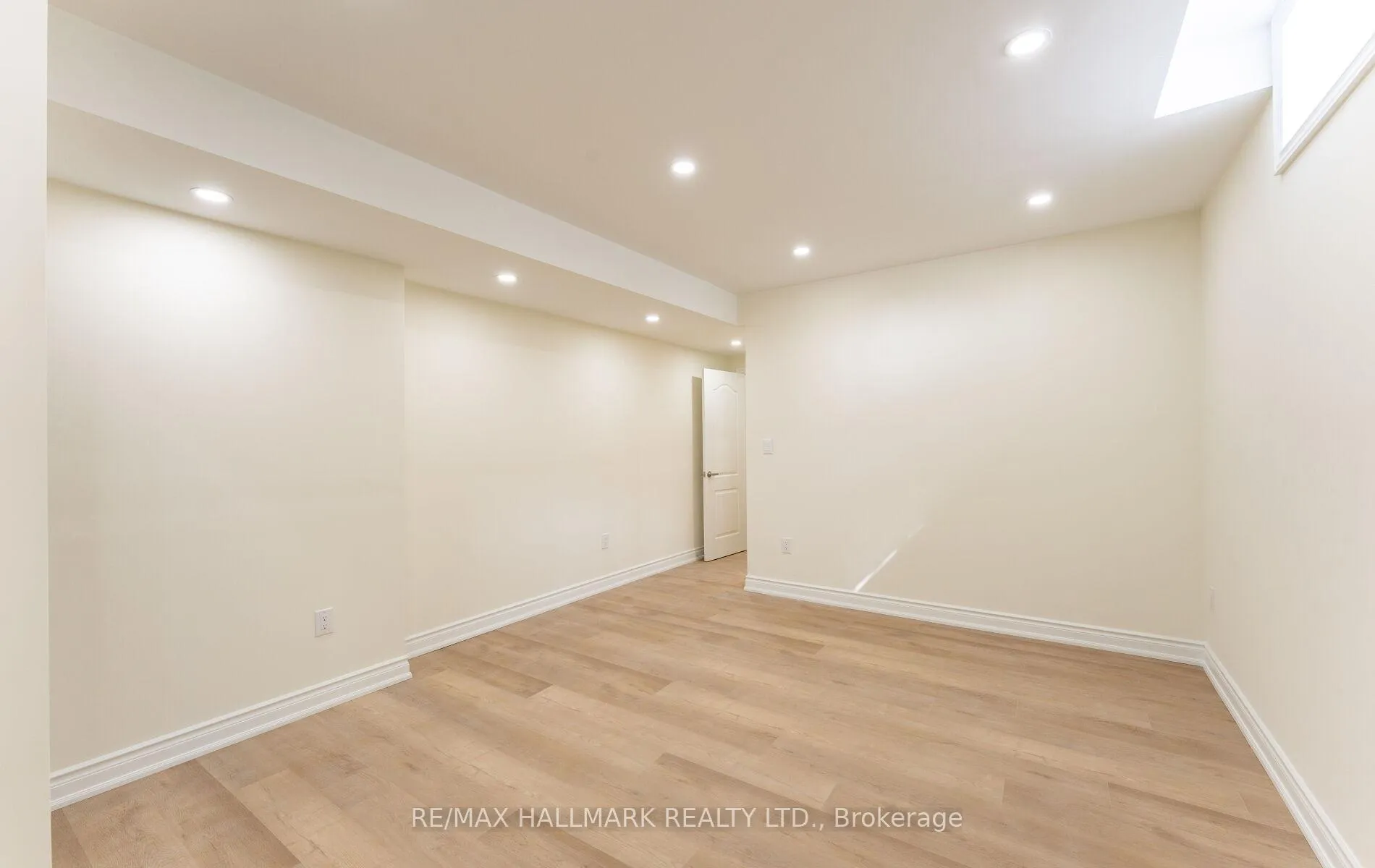 Photo 26 of 536 Highcliffe Drive, Vaughan, Uplands — HOMEH
