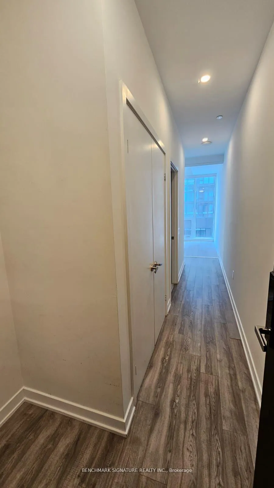 Photo 3 of Unit 910, 77 Shuter Street, Toronto, Church-Yonge Corridor — HOMEH
