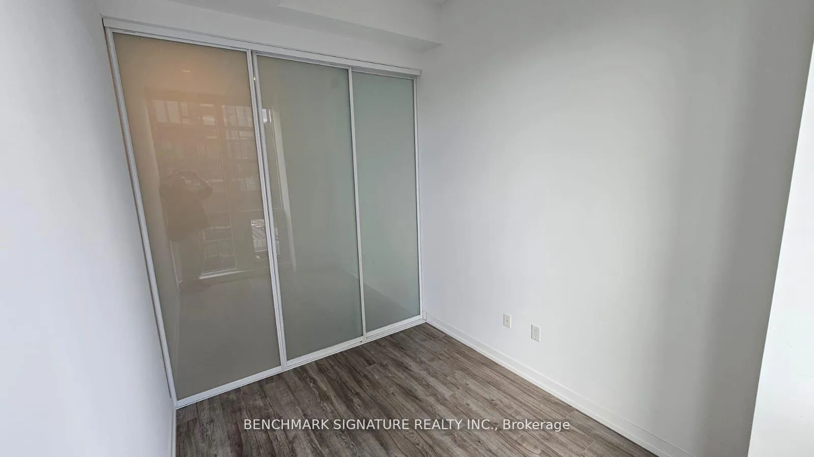 Photo 9 of Unit 910, 77 Shuter Street, Toronto, Church-Yonge Corridor — HOMEH