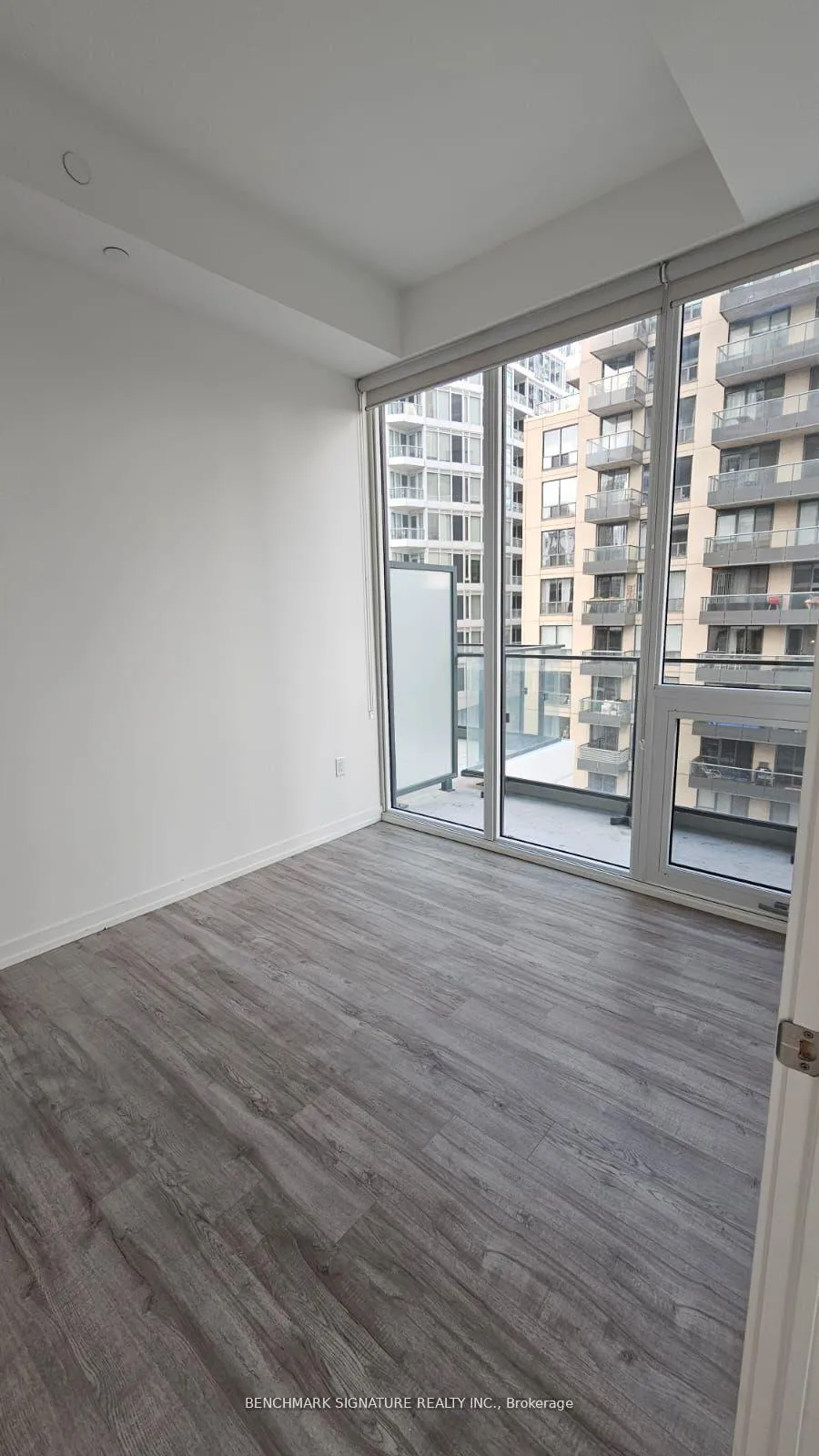 Photo 13 of Unit 910, 77 Shuter Street, Toronto, Church-Yonge Corridor — HOMEH