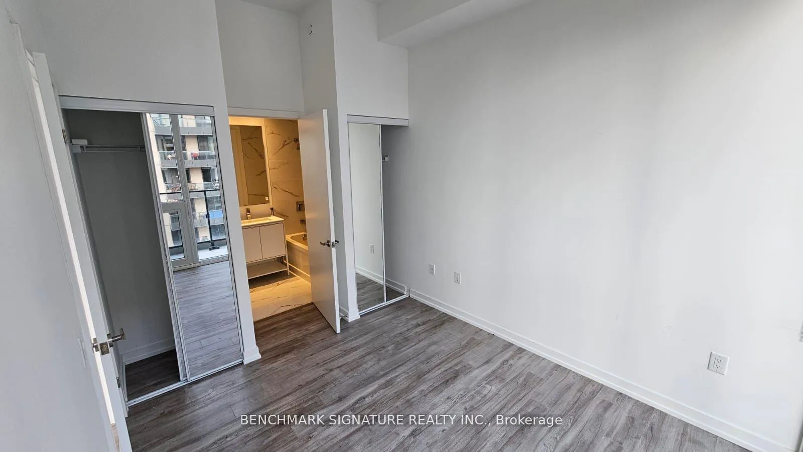 Photo 14 of Unit 910, 77 Shuter Street, Toronto, Church-Yonge Corridor — HOMEH