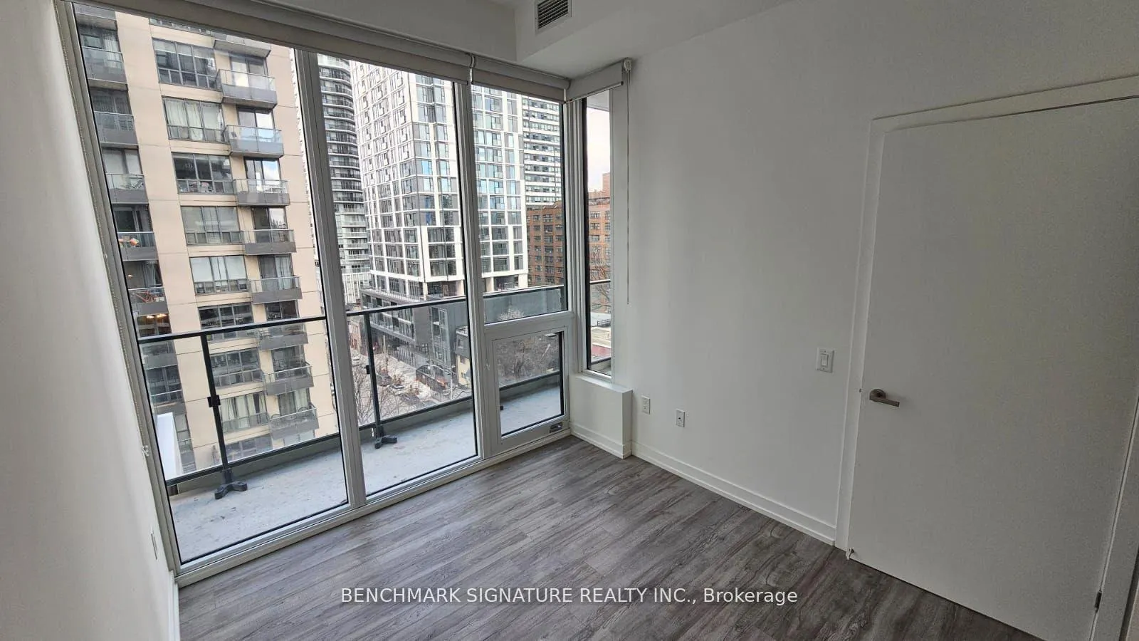 Photo 15 of Unit 910, 77 Shuter Street, Toronto, Church-Yonge Corridor — HOMEH