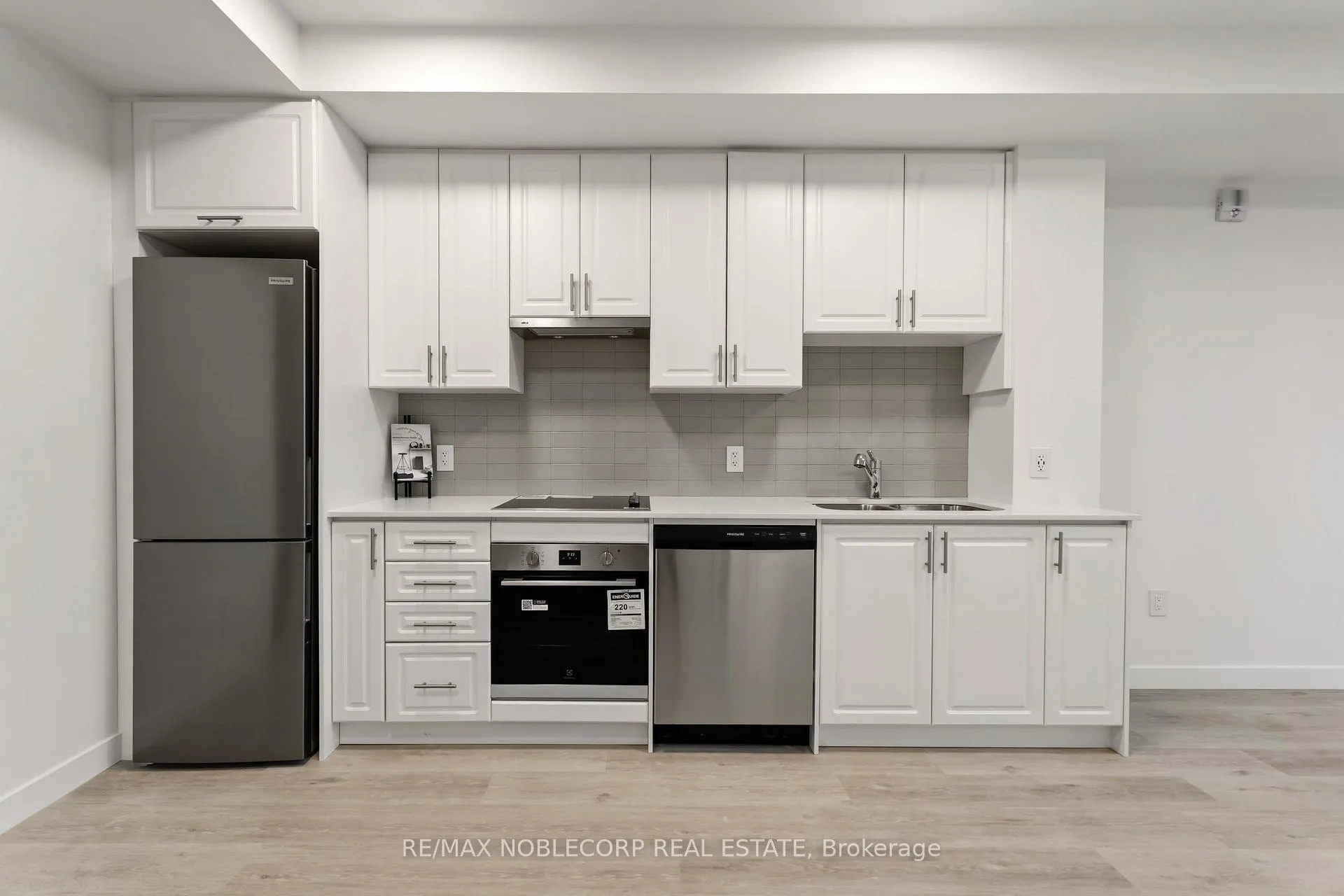 Photo 2 of 461 Green Road, Hamilton, Lakeshore — HOMEH