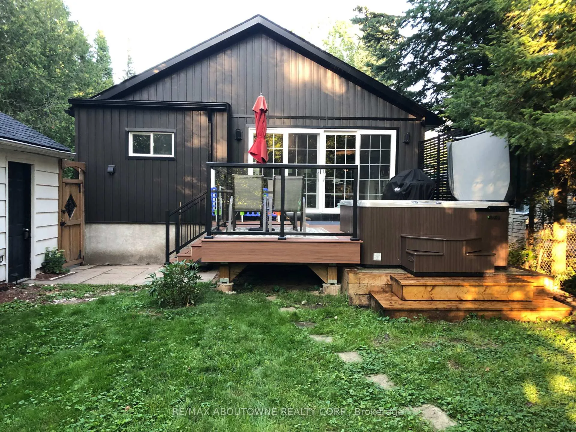 Photo 23 of 12 49TH Street N, Wasaga Beach — HOMEH