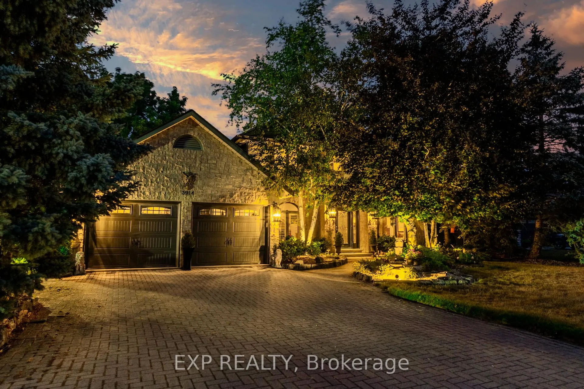 Front of 3914 Carolyn Court