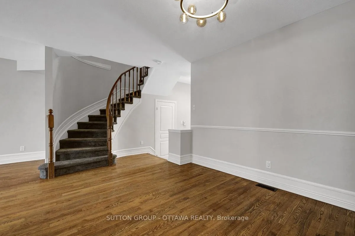 Photo 13 of 4426 Wildmint Square, Ottawa, Riverside South/Gloucester Glen — HOMEH