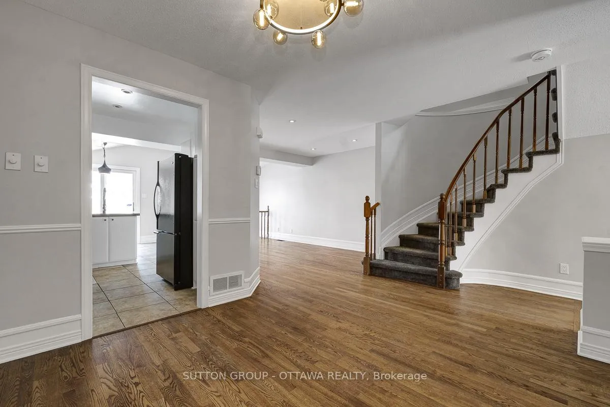 Photo 14 of 4426 Wildmint Square, Ottawa, Riverside South/Gloucester Glen — HOMEH