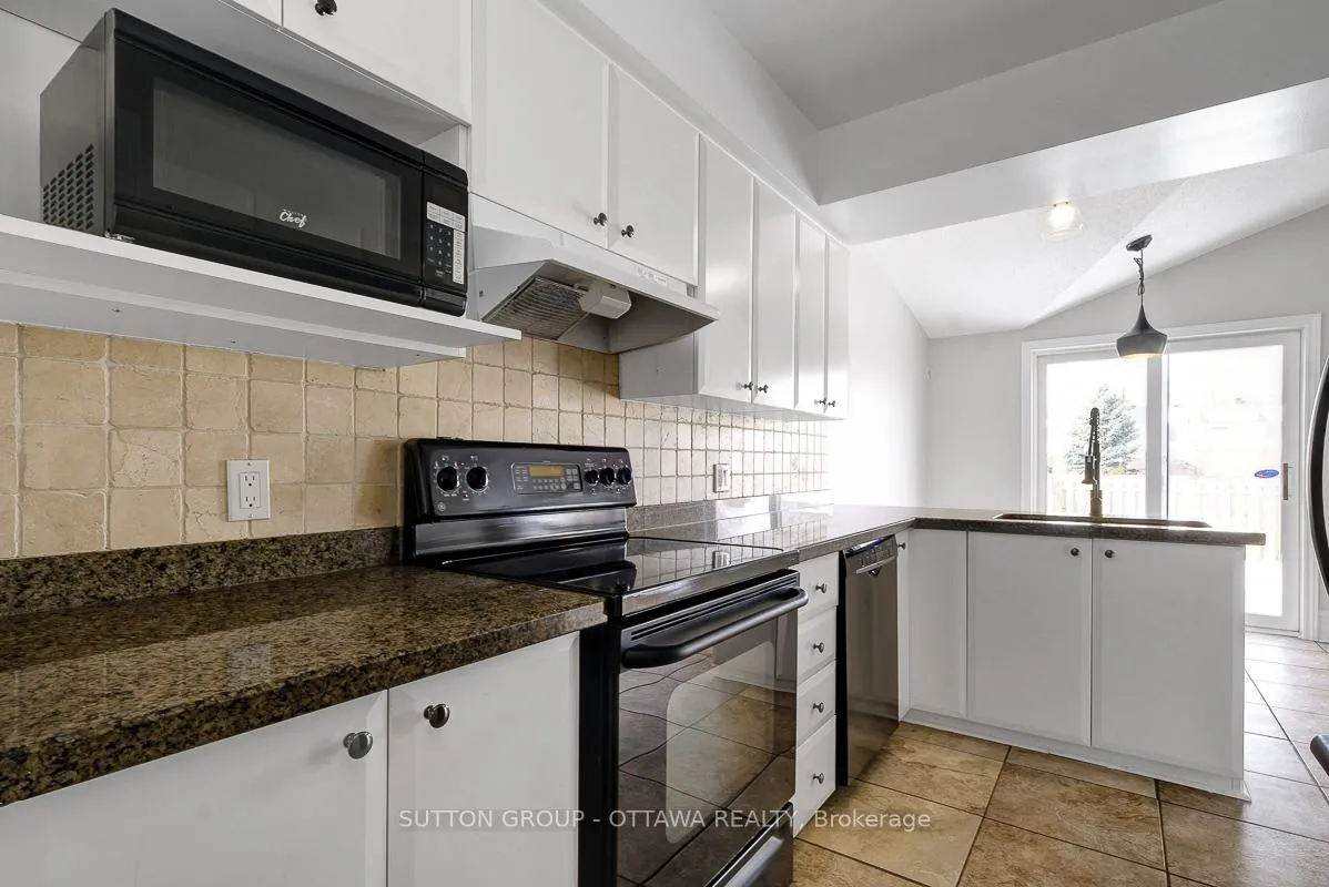Photo 17 of 4426 Wildmint Square, Ottawa, Riverside South/Gloucester Glen — HOMEH