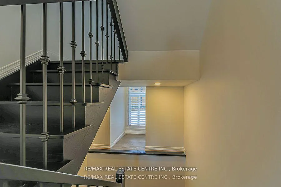 Photo 37 of 1 Hawthorn Crescent, Brampton, Westgate — HOMEH