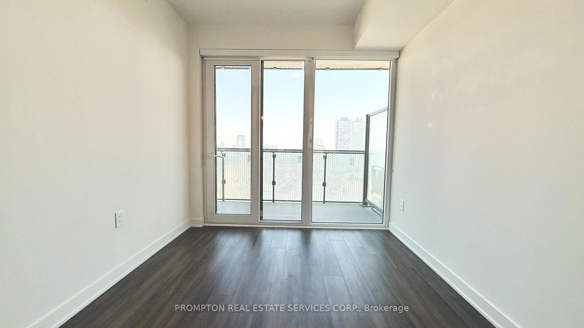 Photo 9 of Unit 1614, 60 Princess Street, Toronto, Waterfront Communities — HOMEH