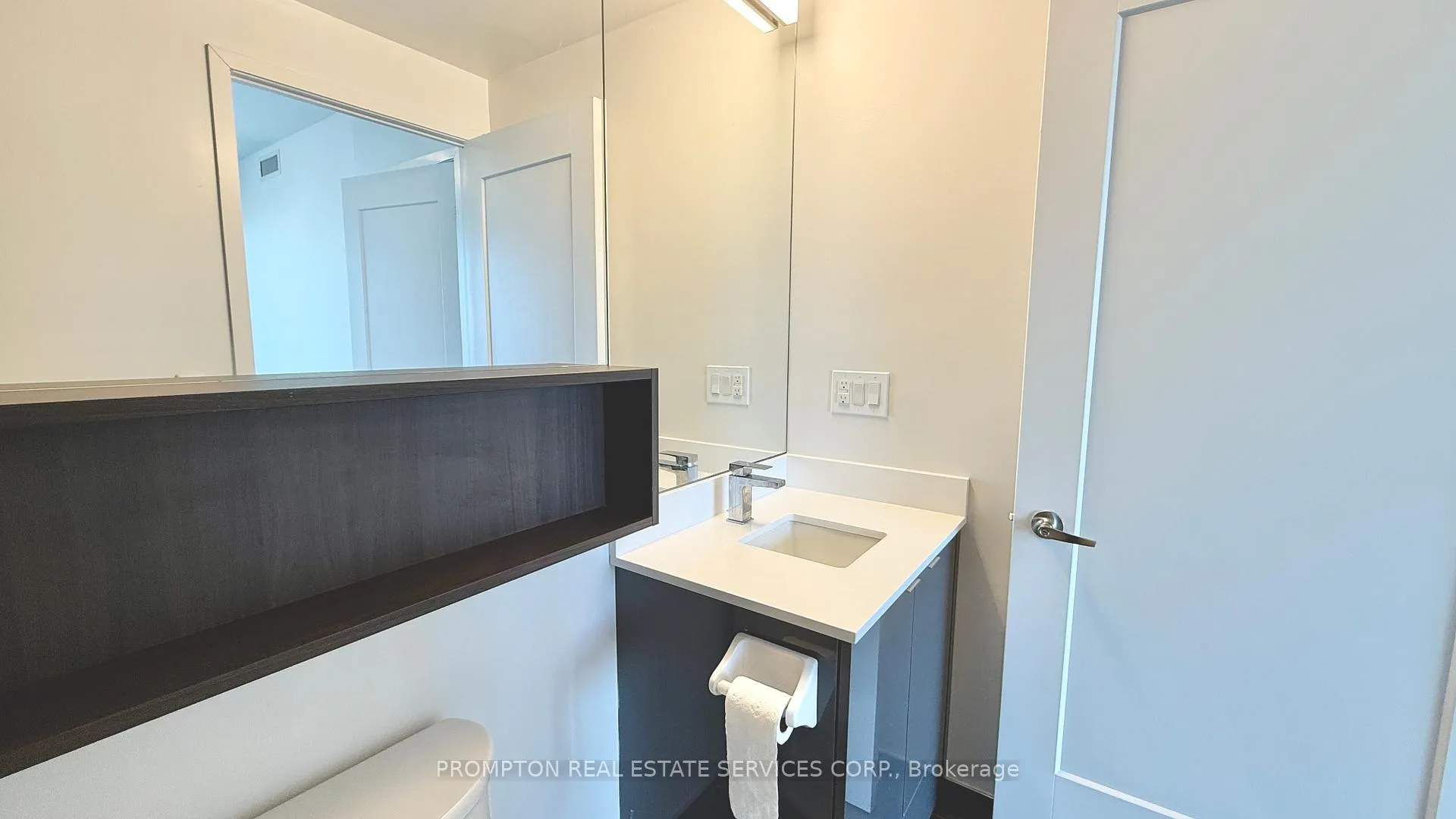 Photo 14 of Unit 1614, 60 Princess Street, Toronto, Waterfront Communities — HOMEH