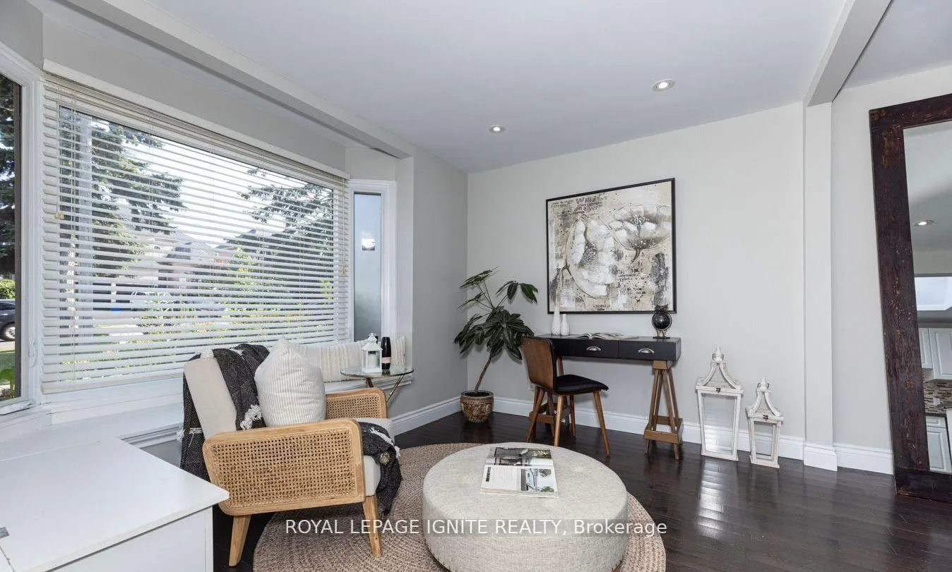Photo 5 of 878 Strouds Lane, Pickering, Amberlea — HOMEH