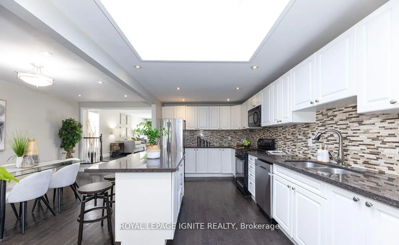 Photo 8 of 878 Strouds Lane, Pickering, Amberlea — HOMEH