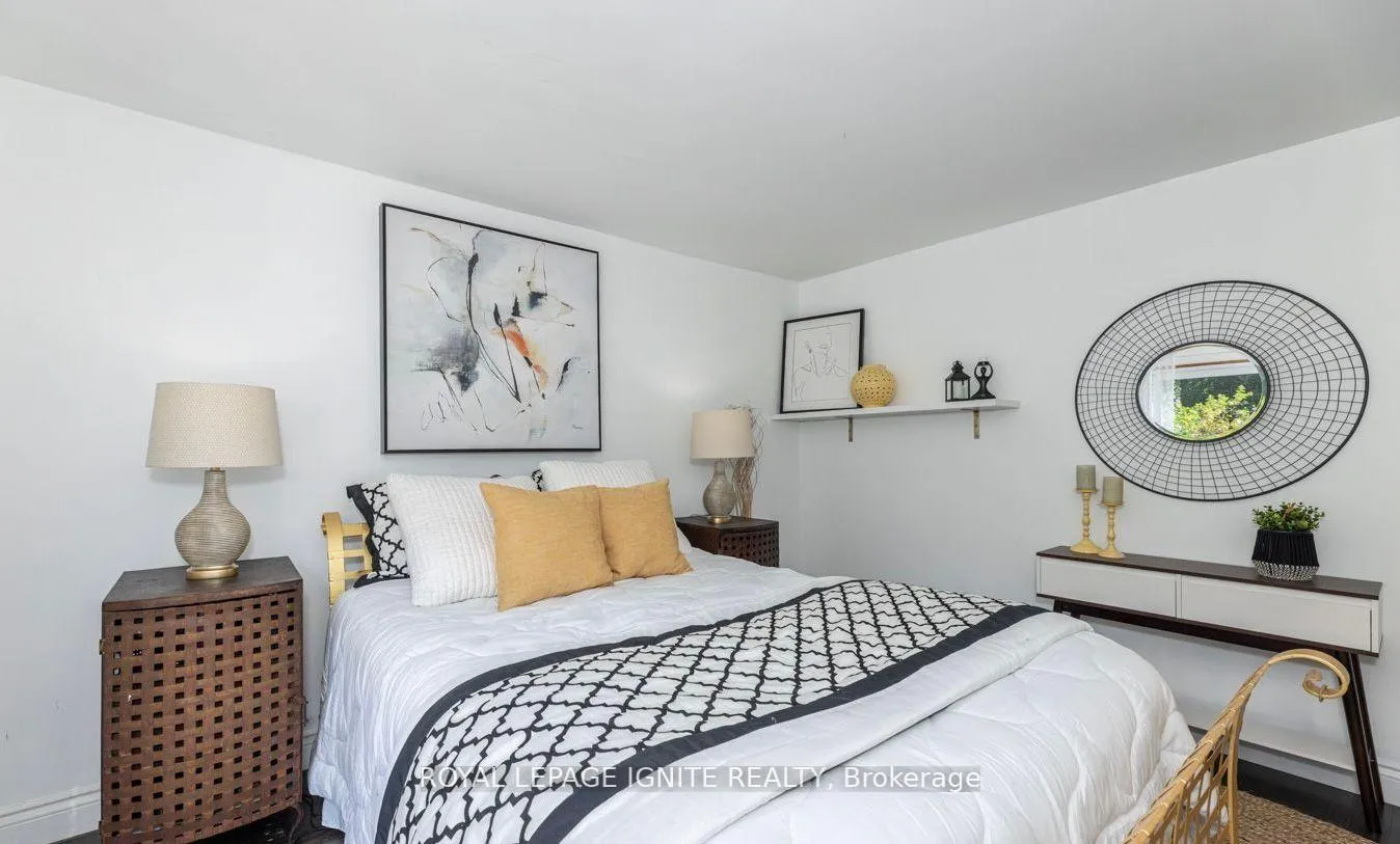 Photo 16 of 878 Strouds Lane, Pickering, Amberlea — HOMEH