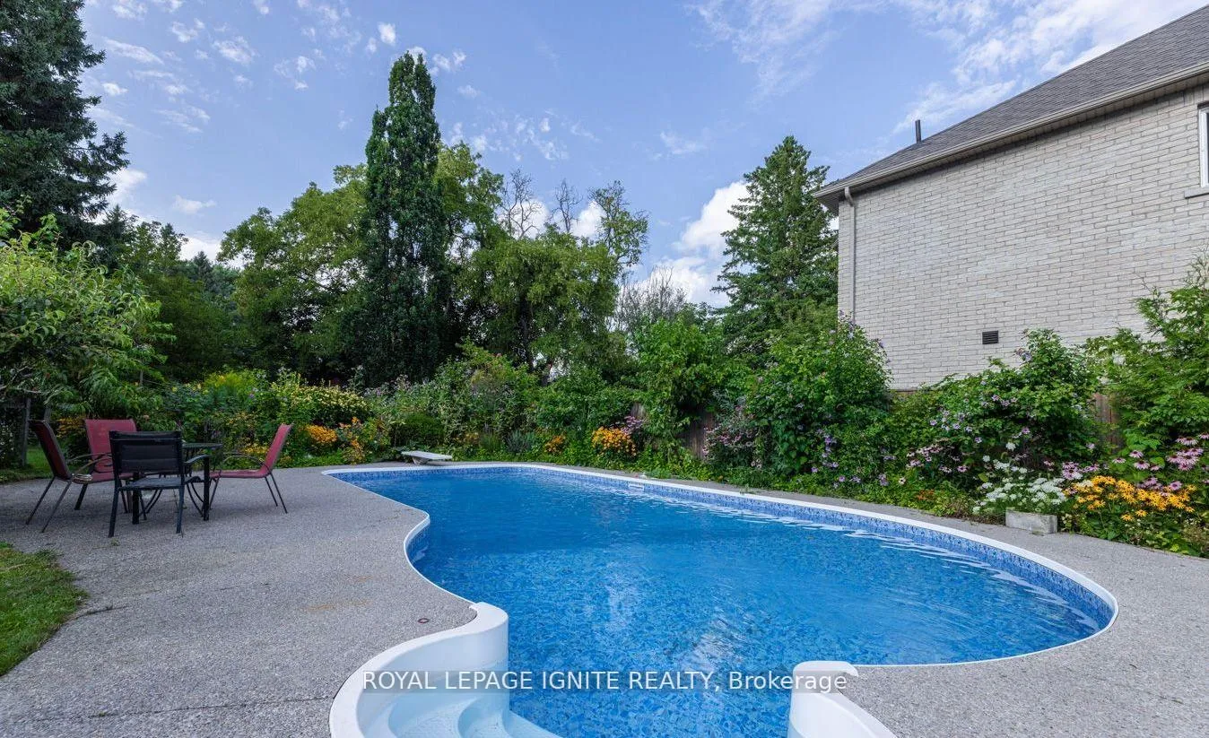 Photo 18 of 878 Strouds Lane, Pickering, Amberlea — HOMEH