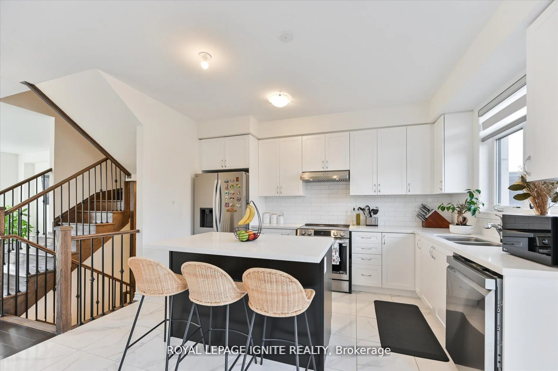 Photo 17 of 39 Minnock Street, Caledon, Rural Caledon — HOMEH