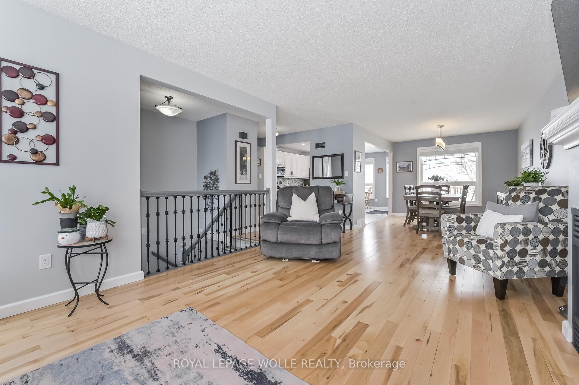 Photo 6 of 29 Bonniewood Drive, Mapleton, Rural Mapleton — HOMEH