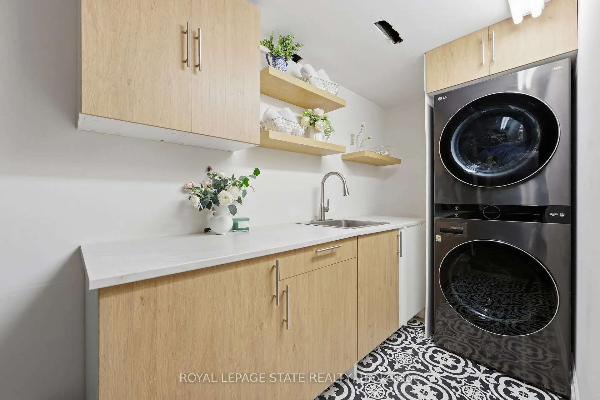 Photo 36 of 144 Old Ancaster Road, Hamilton, Dundas — HOMEH