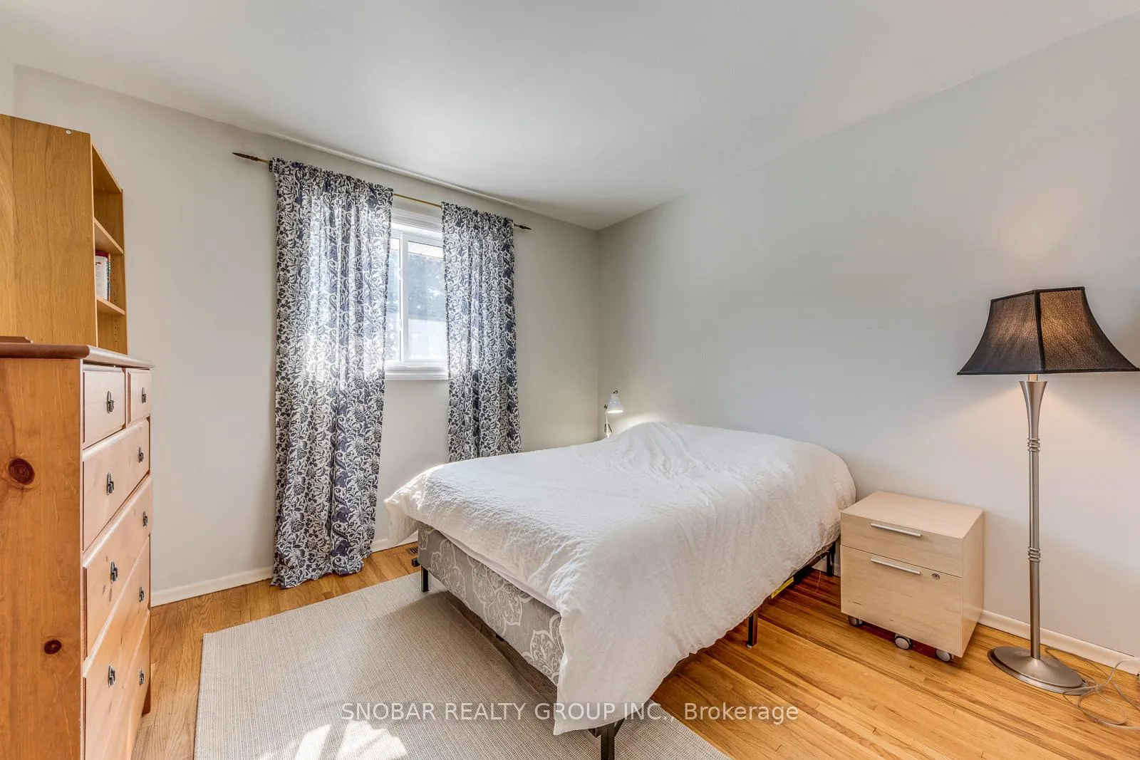 Photo 12 of 19 Powburn Place, Etobicoke, Willowridge-Martingrove-Richview — HOMEH