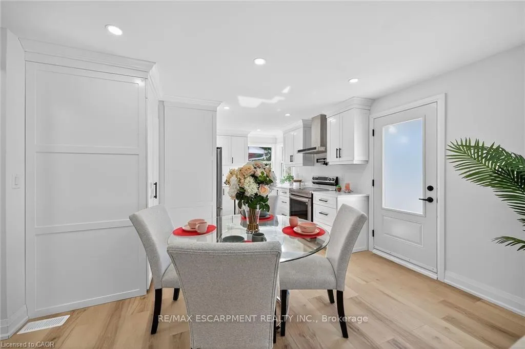 Photo 4 of Unit 1, 175 East 45th Street, Hamilton, Hampton Heights — HOMEH