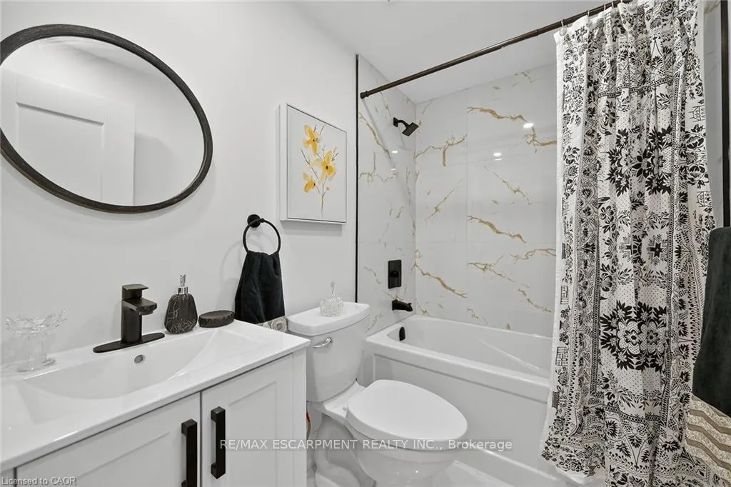 Photo 18 of Unit 1, 175 East 45th Street, Hamilton, Hampton Heights — HOMEH