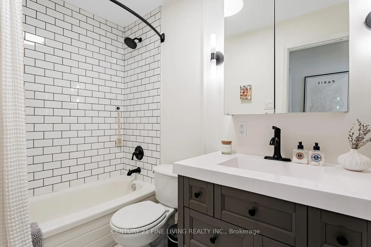 Photo 18 of 164 Sunnyside Avenue, Toronto, High Park-Swansea — HOMEH