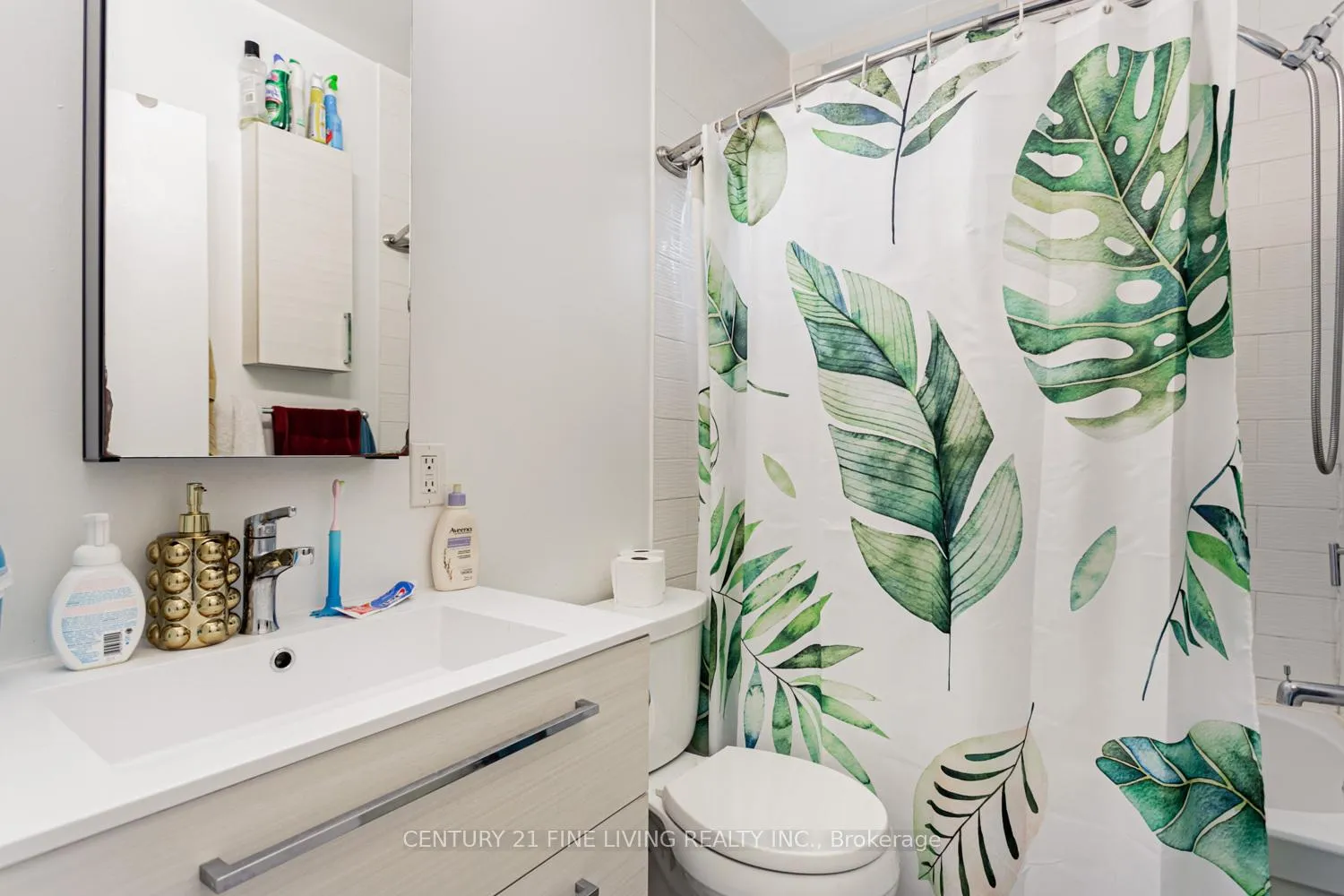 Photo 26 of 164 Sunnyside Avenue, Toronto, High Park-Swansea — HOMEH