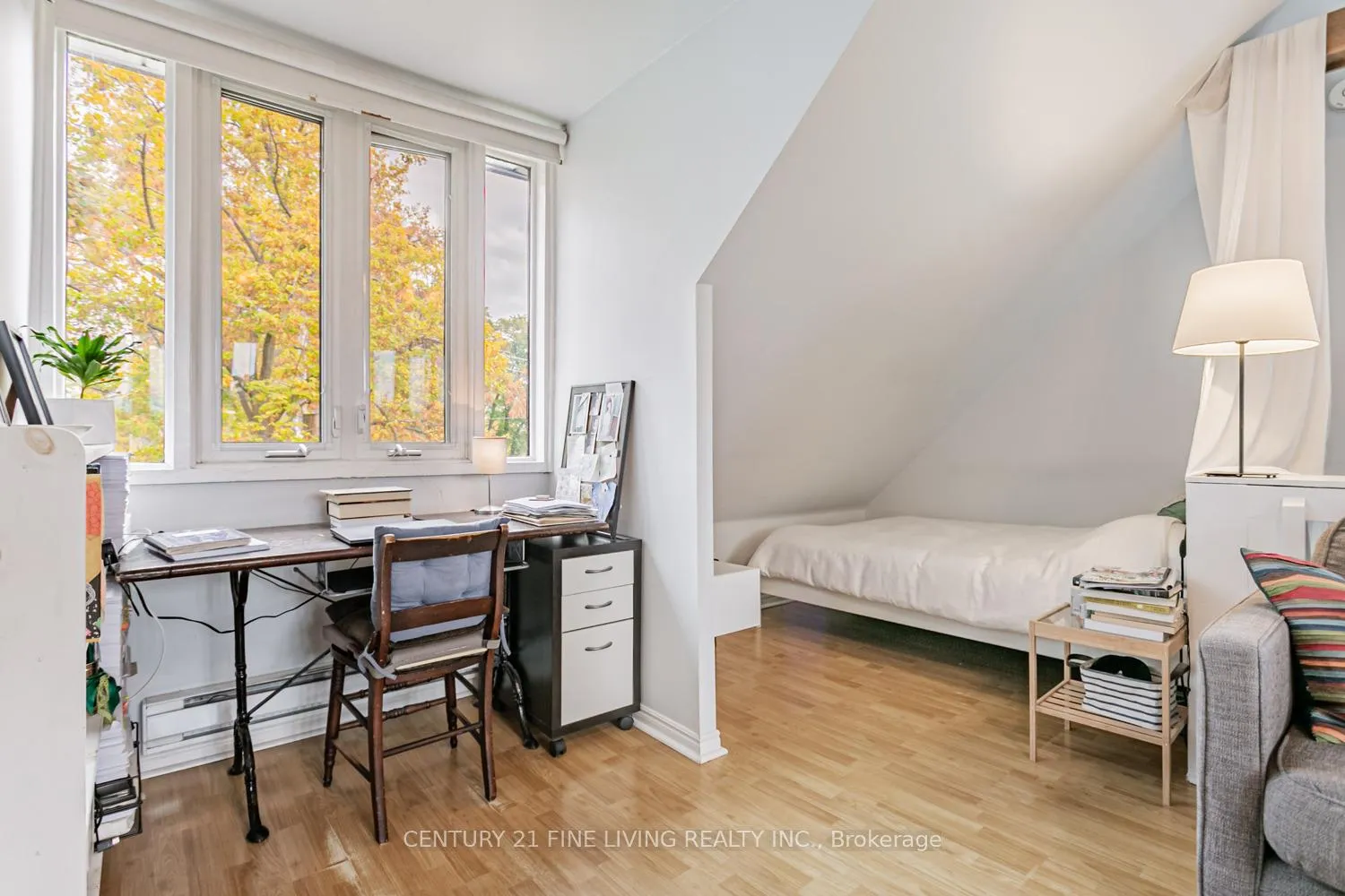Photo 31 of 164 Sunnyside Avenue, Toronto, High Park-Swansea — HOMEH