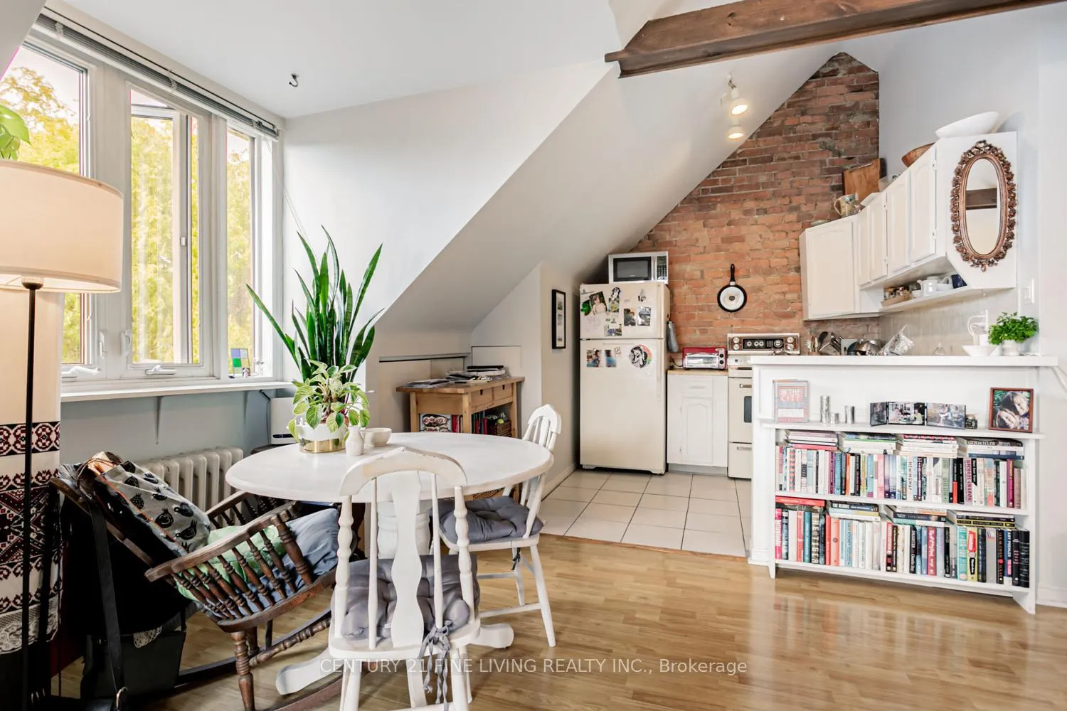 Photo 34 of 164 Sunnyside Avenue, Toronto, High Park-Swansea — HOMEH