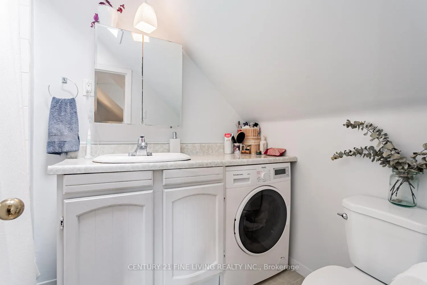 Photo 37 of 164 Sunnyside Avenue, Toronto, High Park-Swansea — HOMEH